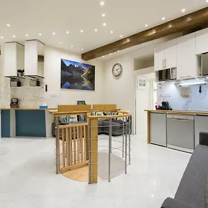 Louvre Luxury & Appartement Parijs